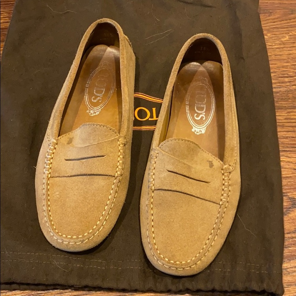 Tod’s moccasins